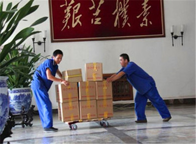 廣州花山搬運(yùn)公司收費(fèi)指南 快速上門與中央空調(diào)維修服務(wù)詳解